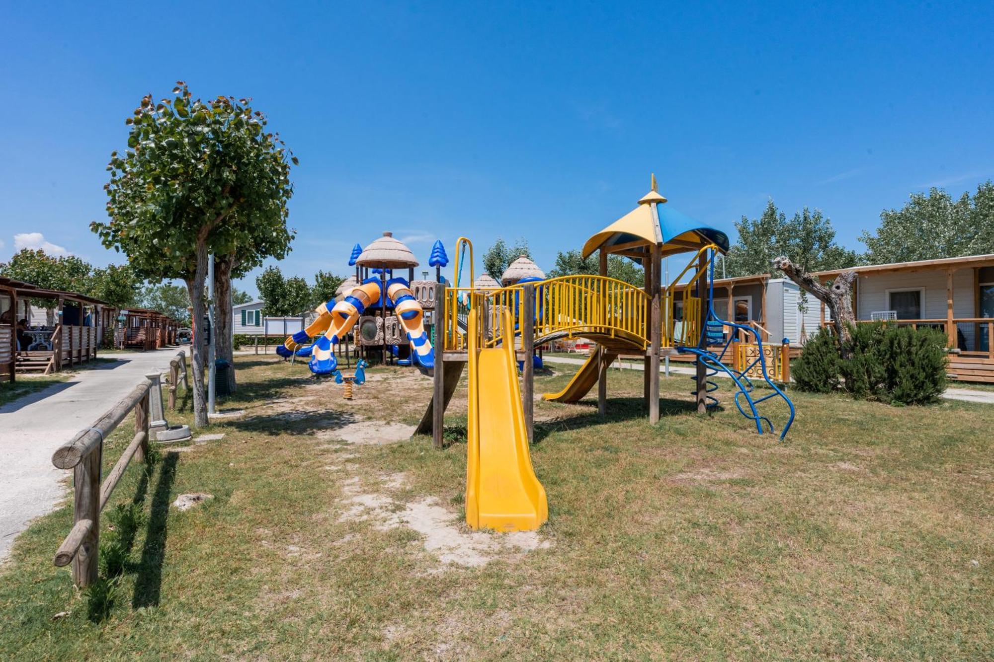 Club Del Sole International Riccione Easy Camping Village المظهر الخارجي الصورة